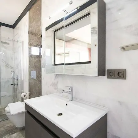 Vilă Luxury With Private Ndoor And Outdoor Pool