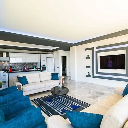 Luxury With Private Ndoor And Outdoor Pool Vilă Bezirgan